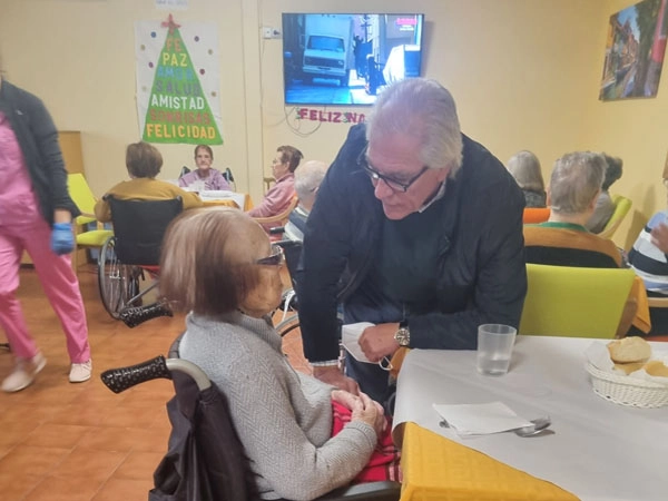 Visita Institucional del Excelentísimo Ayuntamiento de Hormigos a la Residencia San Bartolomé.